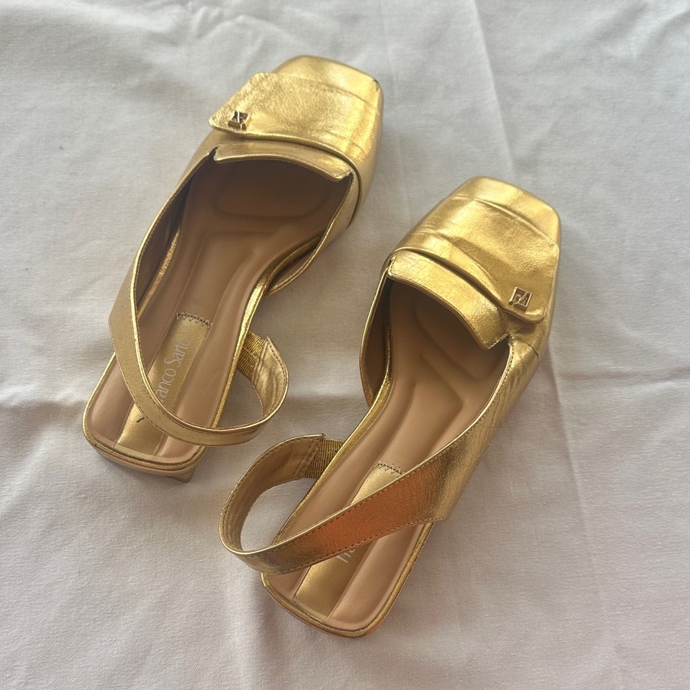 NWOT Franco Sarto Teagan Gold Slingback Flats